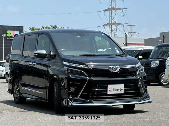 Toyota VOXY 2019-08 8629644-9