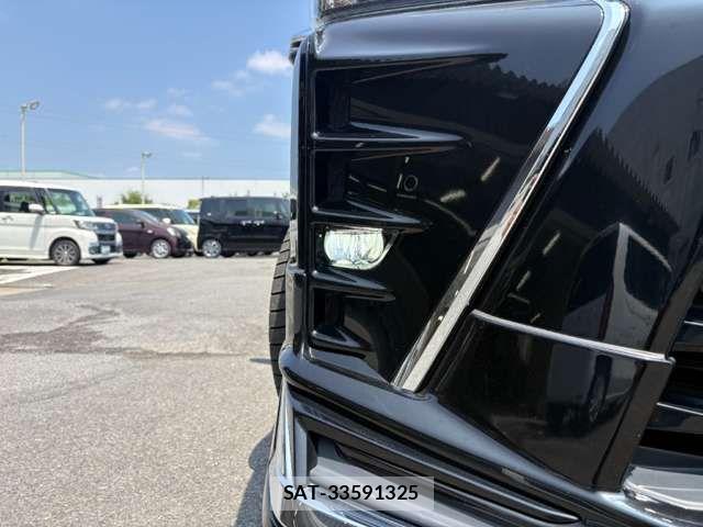 Toyota VOXY 2019-08 8629644-7
