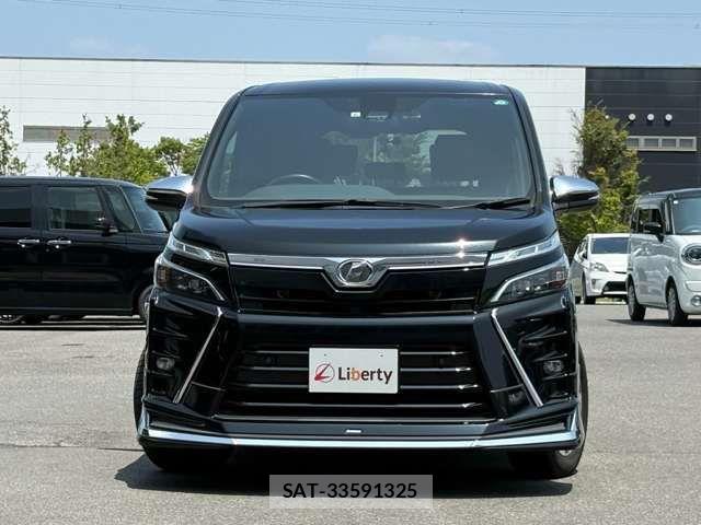 Toyota VOXY 2019-08 8629644-8