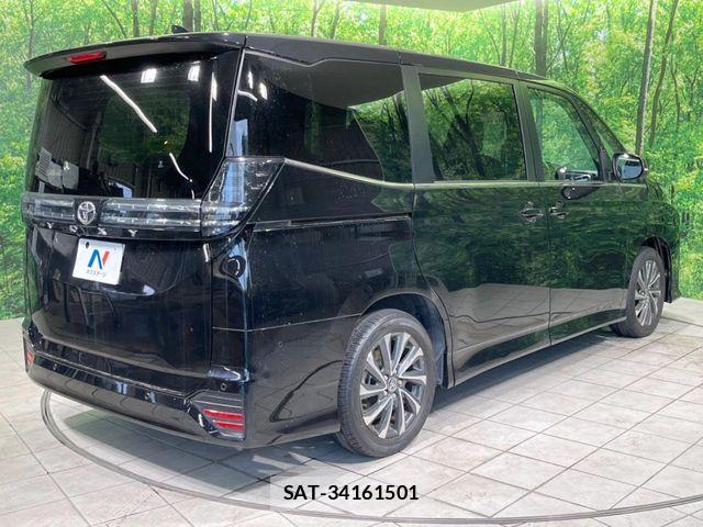Toyota VOXY 2023-03 8629618-16