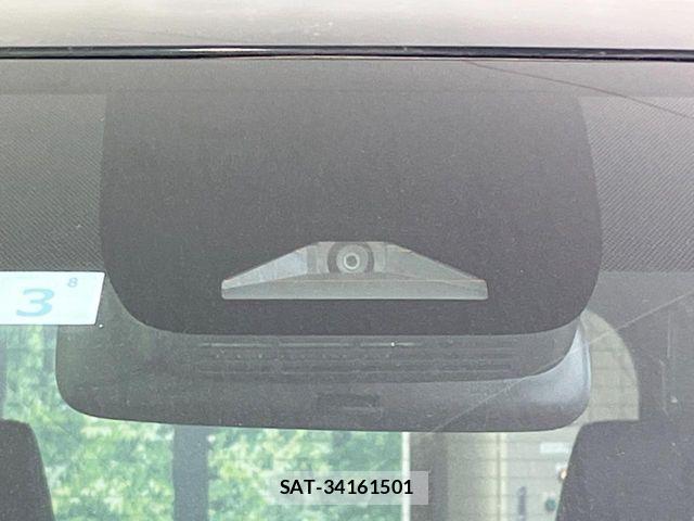 Toyota VOXY 2023-03 8629618-4