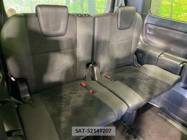 Toyota VOXY 2021-12 8629626-9
