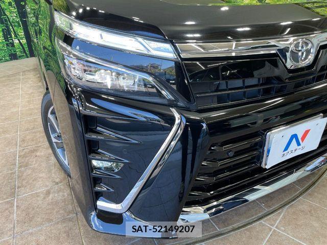 Toyota VOXY 2021-12 8629626-12