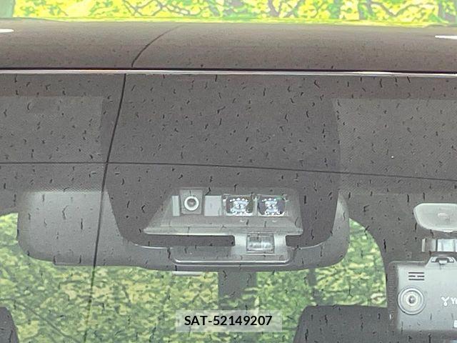 Toyota VOXY 2021-12 8629626-5