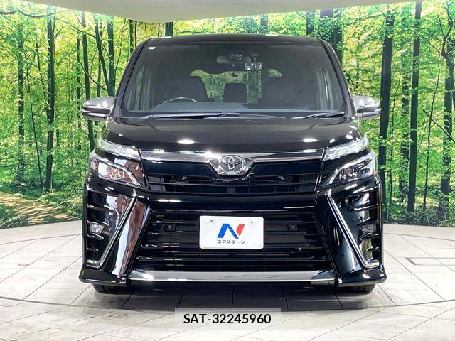 Toyota VOXY 2020-08 8629622-14