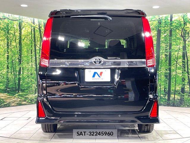 Toyota VOXY 2020-08 8629622-15
