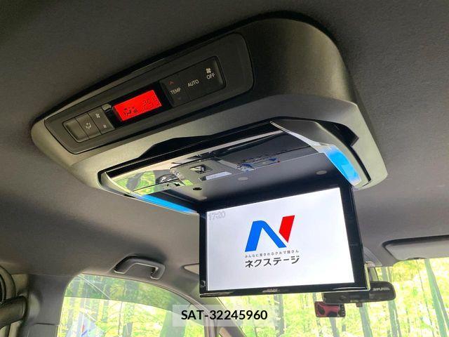 Toyota VOXY 2020-08 8629622-2