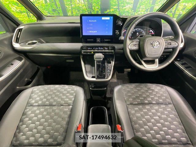 Toyota VOXY 2024-09 8629621-1