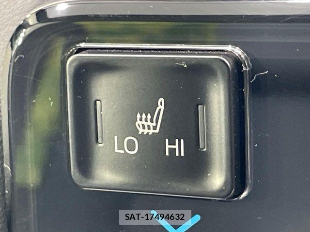 Toyota VOXY 2024-09 8629621-6
