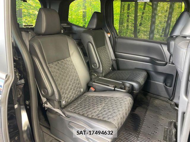 Toyota VOXY 2024-09 8629621-8
