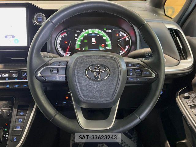 Toyota VOXY 2023-07 8667117-10