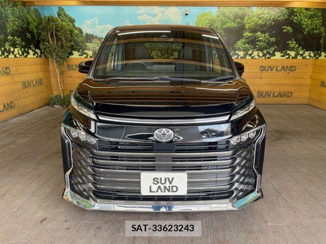 Toyota VOXY 2023-07 8667117-13