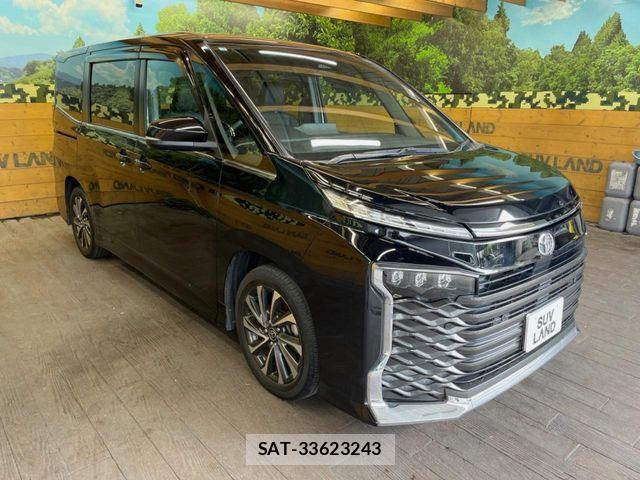 Toyota VOXY 2023-07 8667117-15