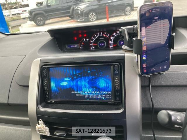 Toyota VOXY 2008-01 8667128-12