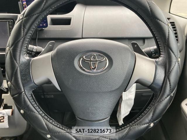 Toyota VOXY 2008-01 8667128-13