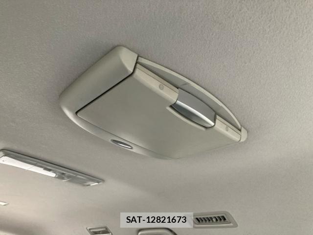 Toyota VOXY 2008-01 8667128-15