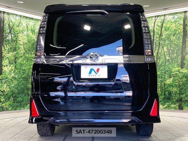 Toyota VOXY 2016-01 8662290-14