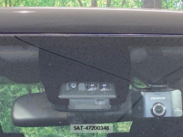 Toyota VOXY 2016-01 8662290-5