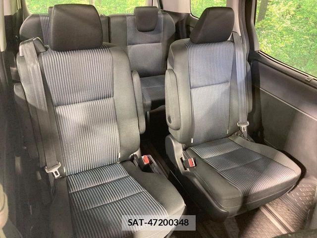 Toyota VOXY 2016-01 8662290-8