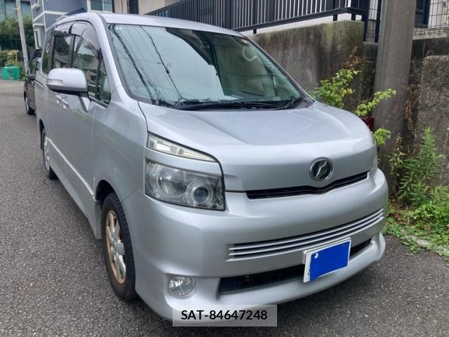 Toyota VOXY 2009-06 8662334-2