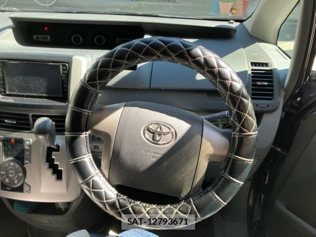 Toyota VOXY 2008-04 8662335-11