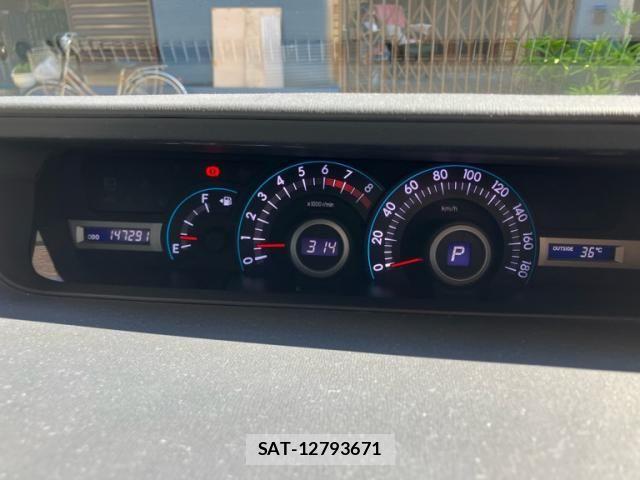 Toyota VOXY 2008-04 8662335-17