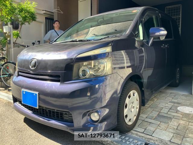 Toyota VOXY 2008-04 8662335-2