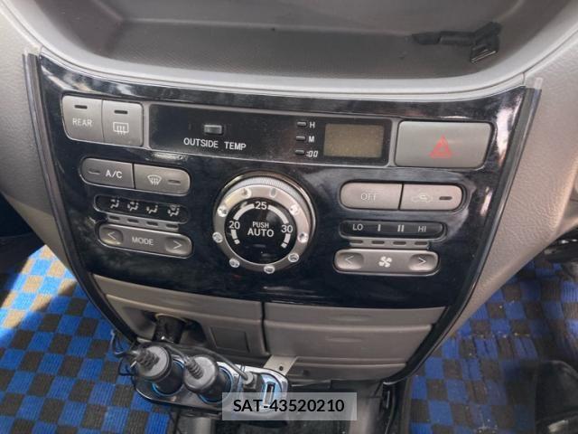 Toyota VOXY 2007-03 8662317-17