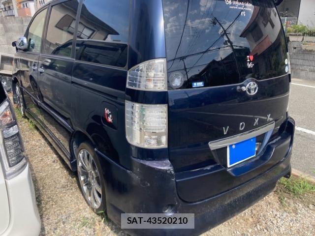 Toyota VOXY 2007-03 8662317-2
