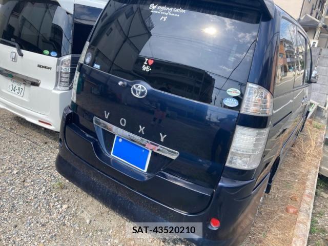 Toyota VOXY 2007-03 8662317-3