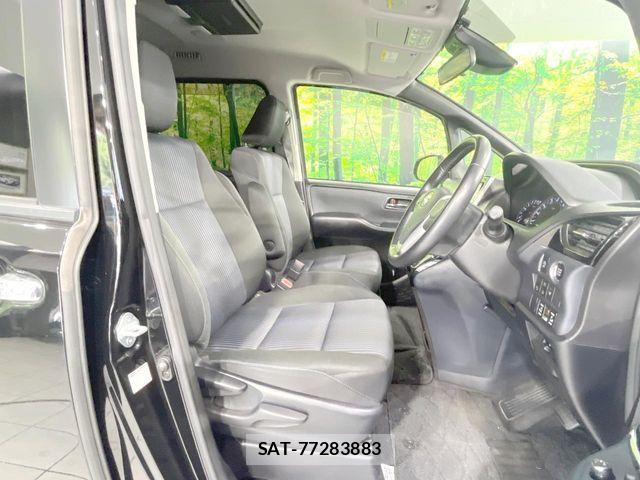 Toyota VOXY 2016-11 8662283-7