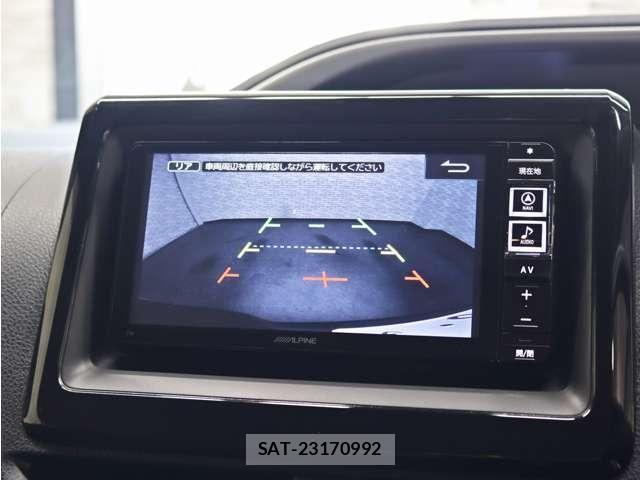 Toyota VOXY 2016-03 8662272-25