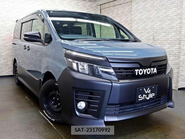 Toyota VOXY 2016-03 8662272-5
