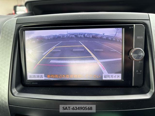 Toyota VOXY 2013-08 8667124-17