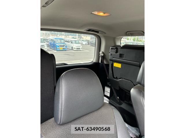 Toyota VOXY 2013-08 8667124-20