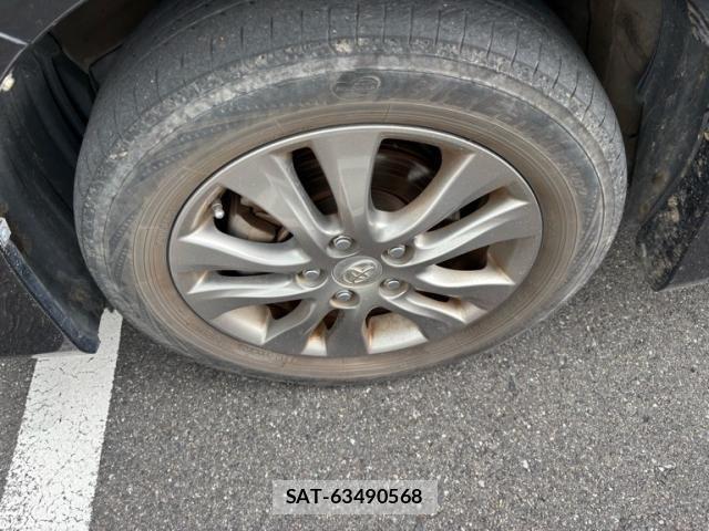 Toyota VOXY 2013-08 8667124-5