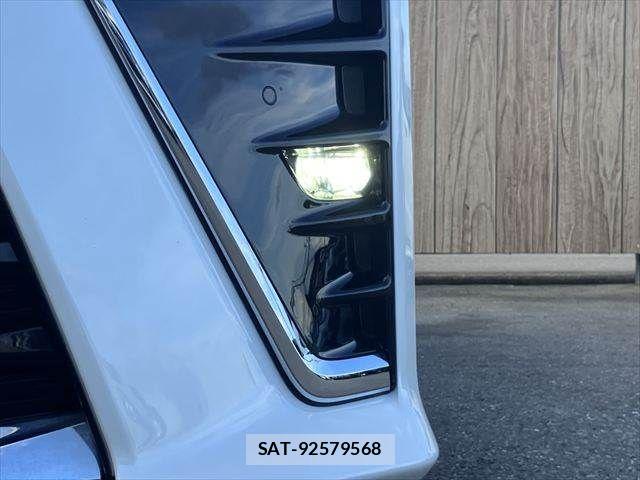 Toyota VOXY 2019-08 8667121-15