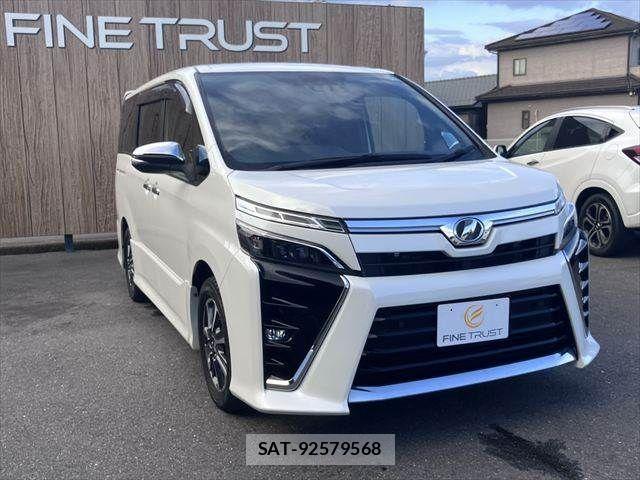 Toyota VOXY 2019-08 8667121-18