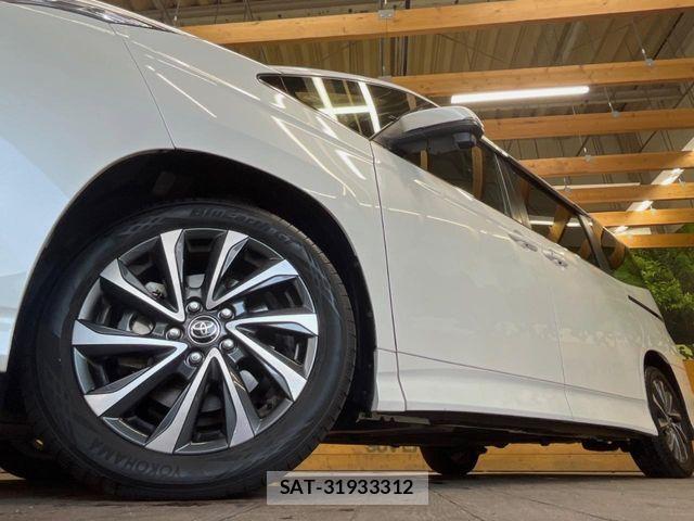 Toyota VOXY 2025-05 8662264-12