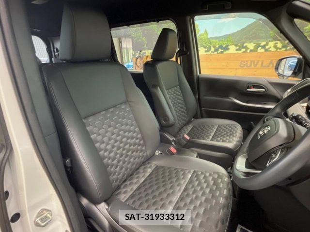 Toyota VOXY 2025-05 8662264-6
