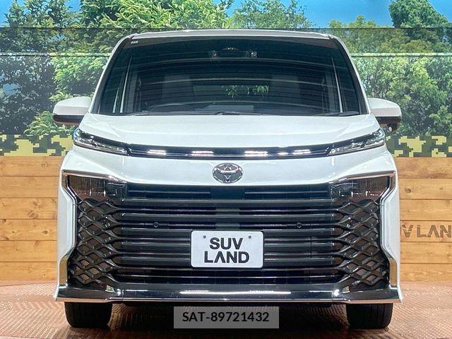 Toyota VOXY 2024-10 8667116-14