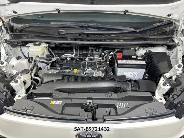 Toyota VOXY 2024-10 8667116-18