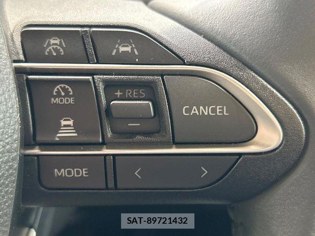 Toyota VOXY 2024-10 8667116-6