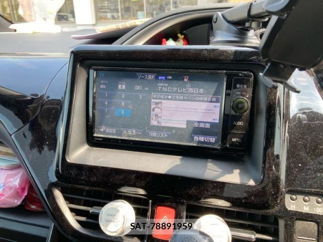 Toyota VOXY 2016-05 8667122-19
