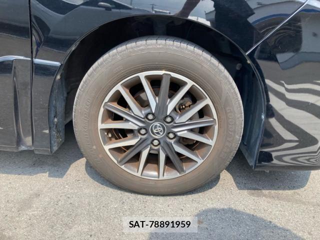 Toyota VOXY 2016-05 8667122-5