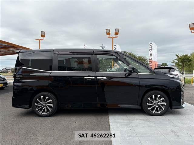 Toyota VOXY 2024-02 8662262-11