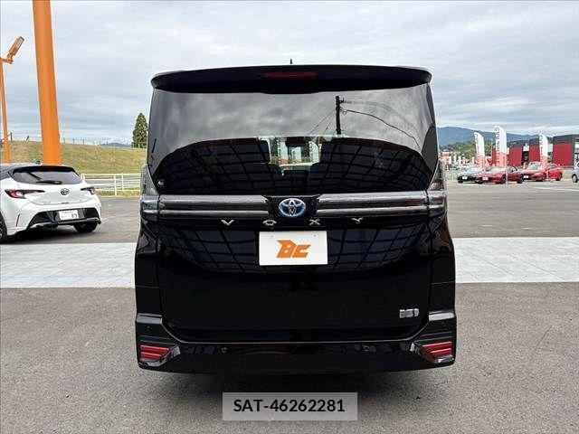 Toyota VOXY 2024-02 8662262-13
