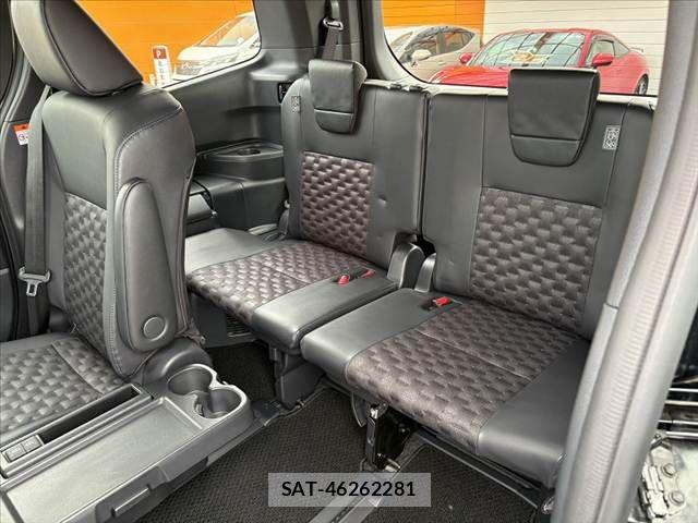 Toyota VOXY 2024-02 8662262-20