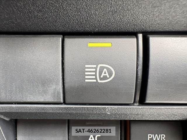 Toyota VOXY 2024-02 8662262-27
