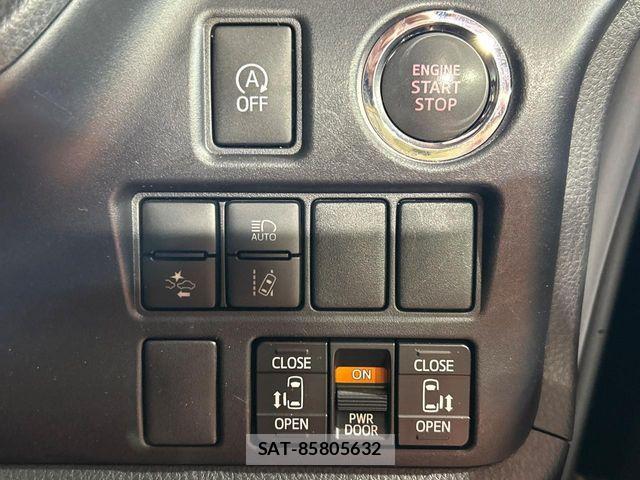 Toyota VOXY 2021-08 8667118-4